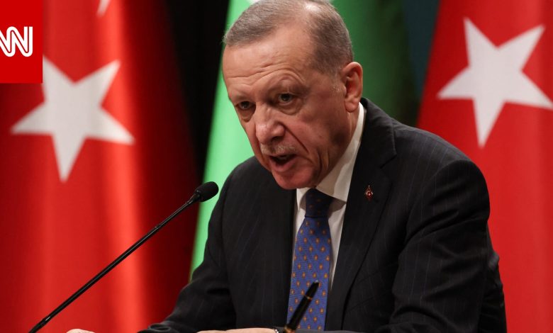 أردوغان يدعو لتجمع بمطار إسطنبول: يجب على إسرائيل أن تخرج من حالة الجنون هذه